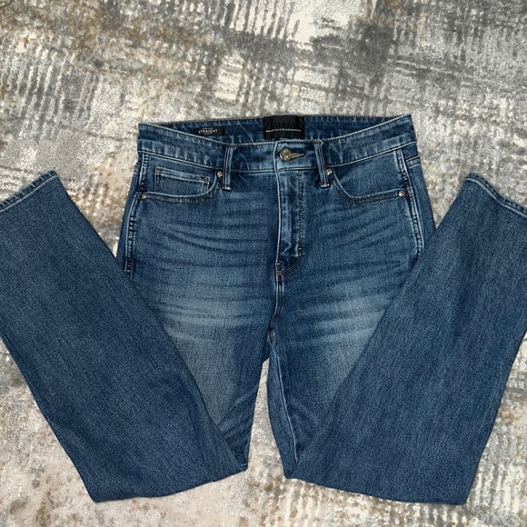 FLASH SALE! WHBM High Rise Straight Sculpt Jeans (4) - Picture 9 of 9